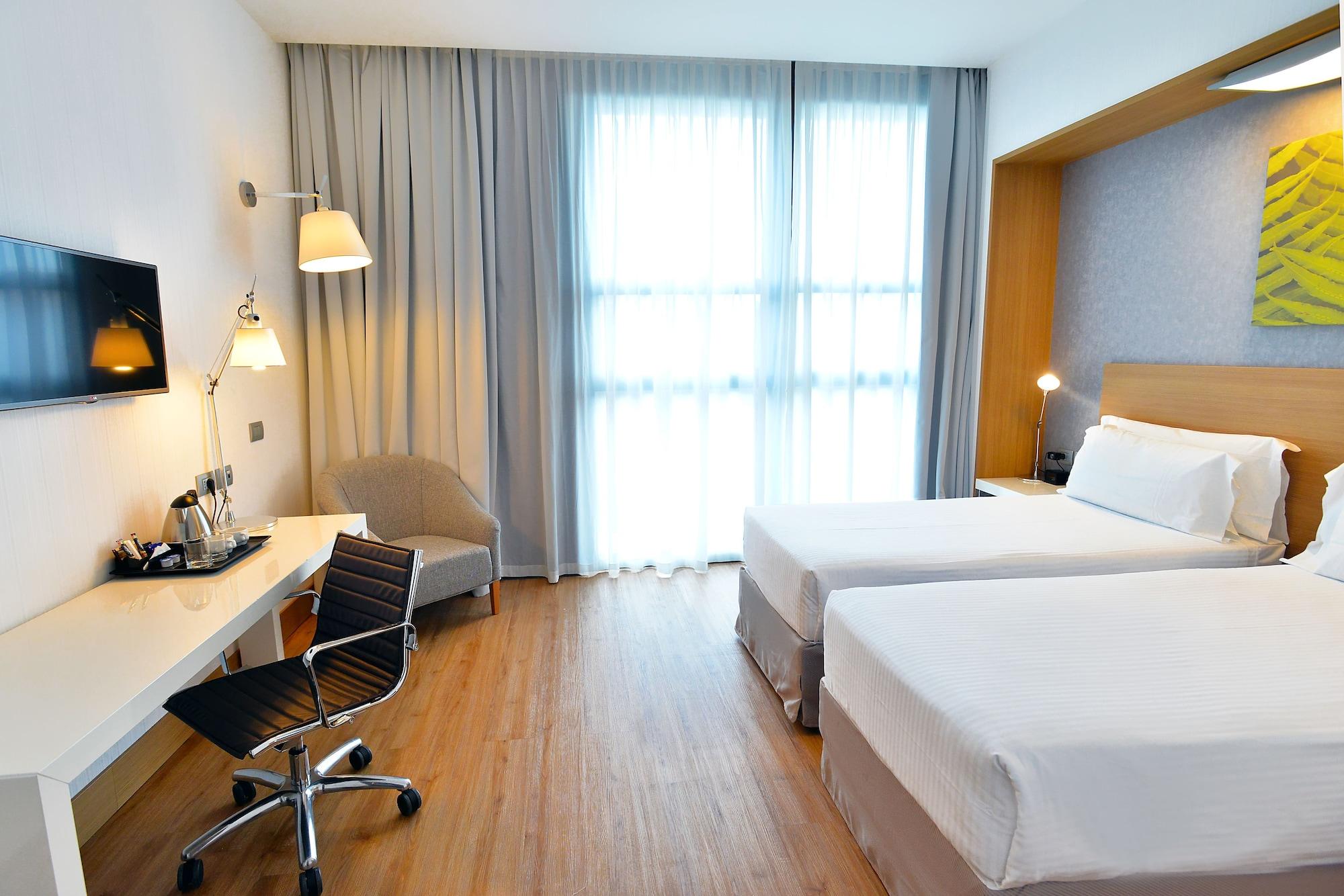 Hilton Garden Inn Milan North Esterno foto