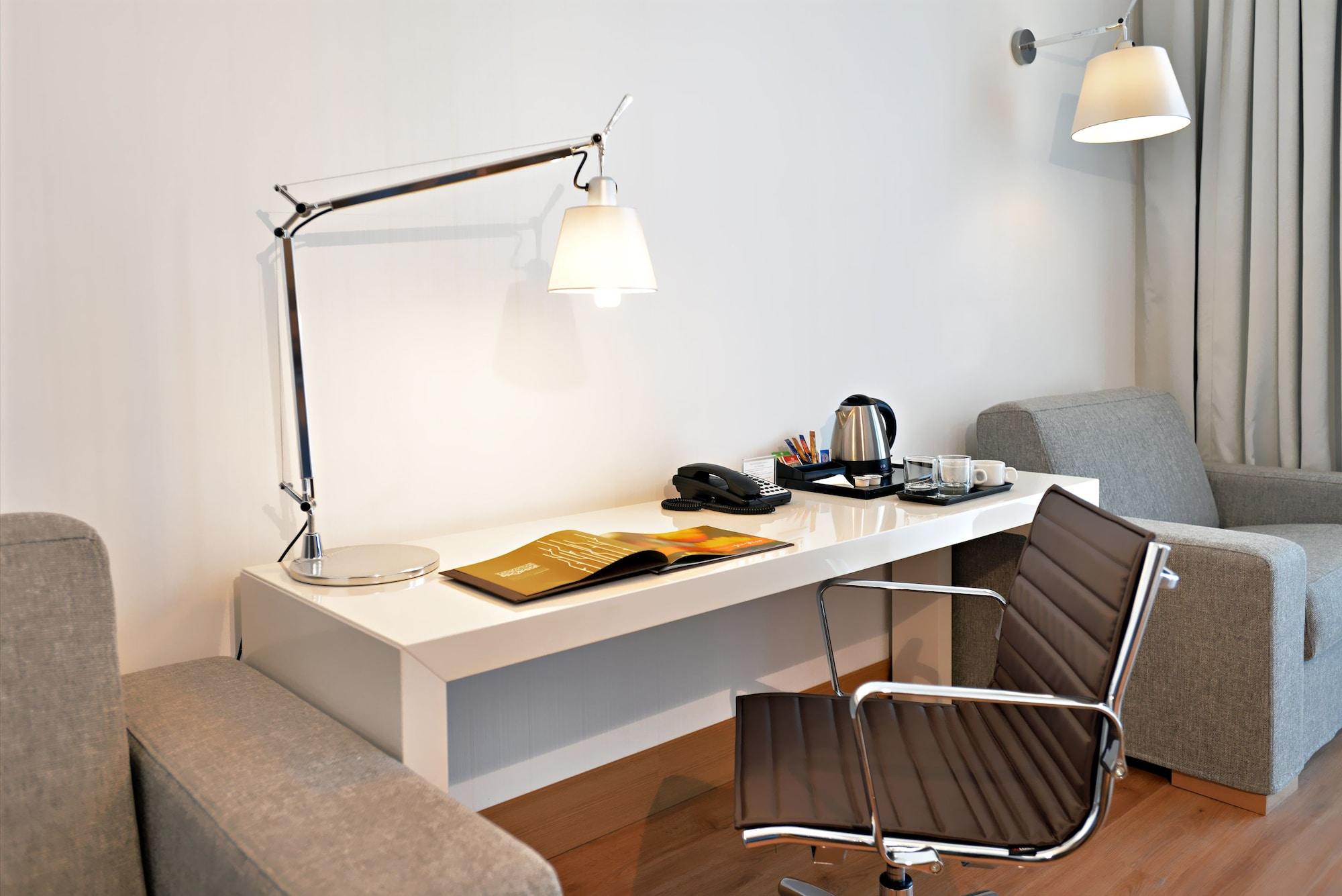 Hilton Garden Inn Milan North Esterno foto