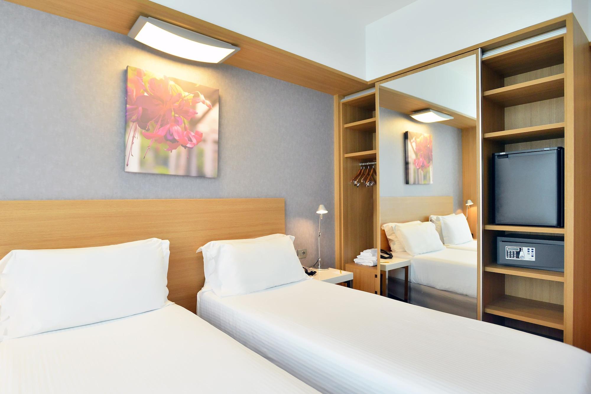Hilton Garden Inn Milan North Esterno foto