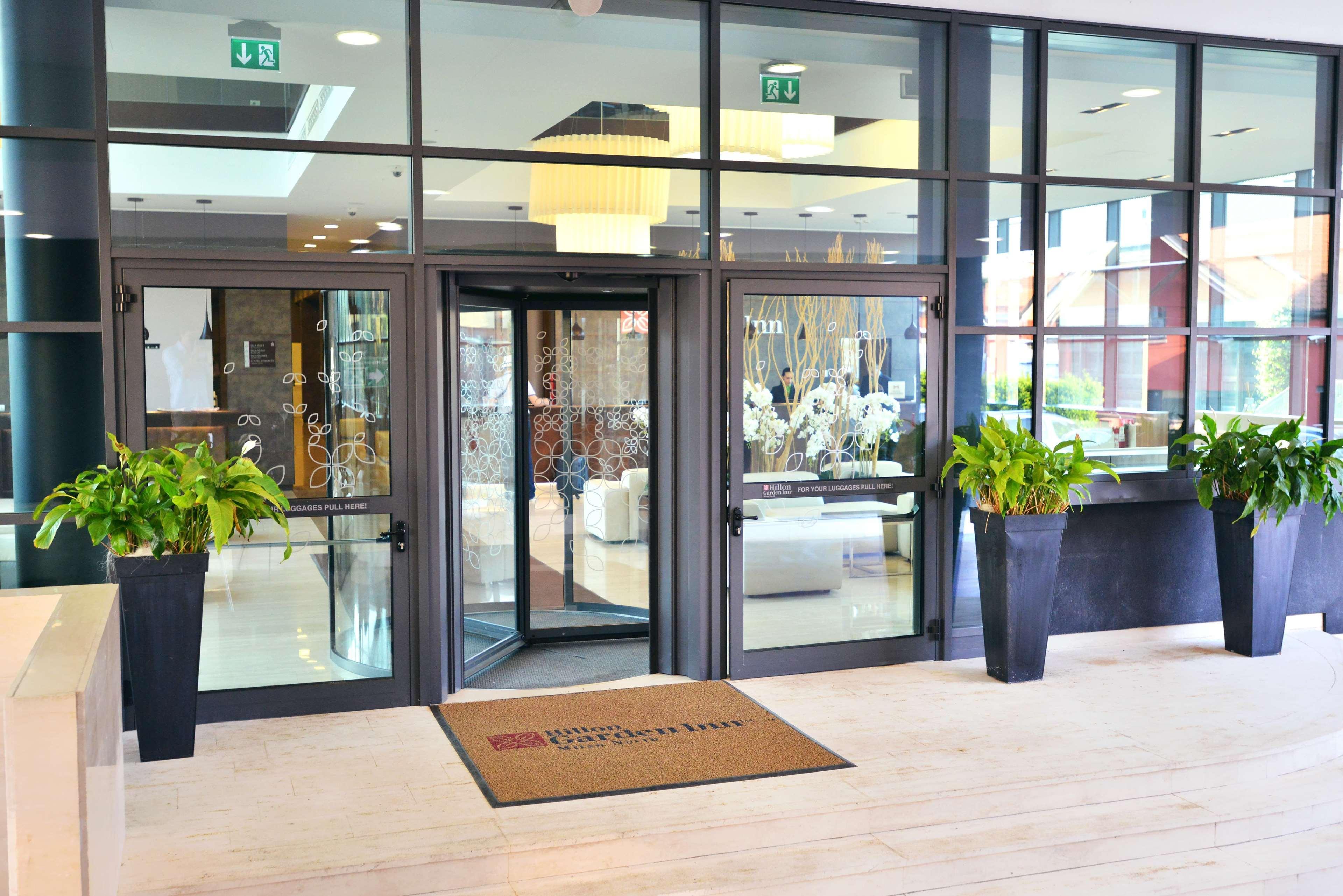 Hilton Garden Inn Milan North Esterno foto
