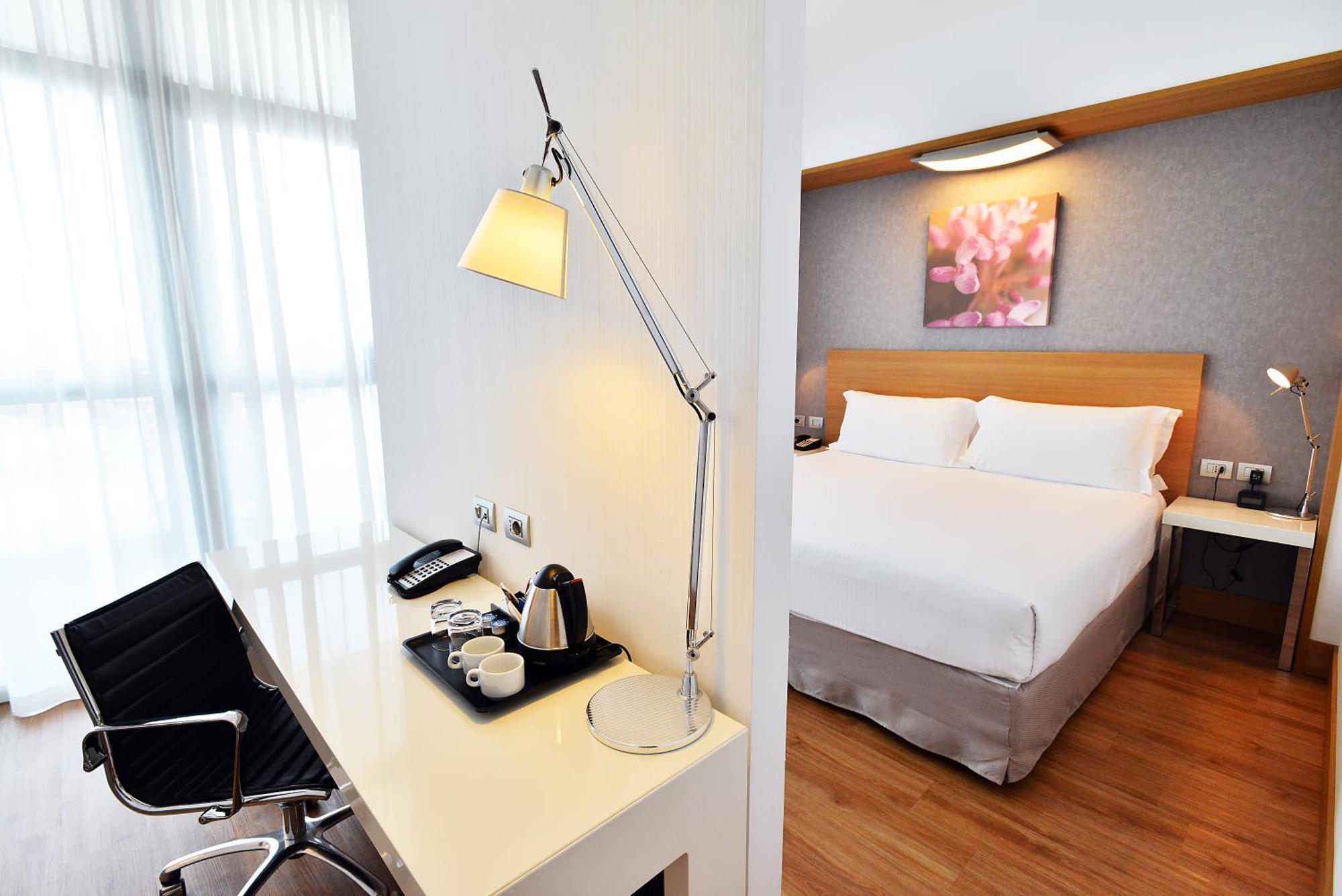 Hilton Garden Inn Milan North Esterno foto