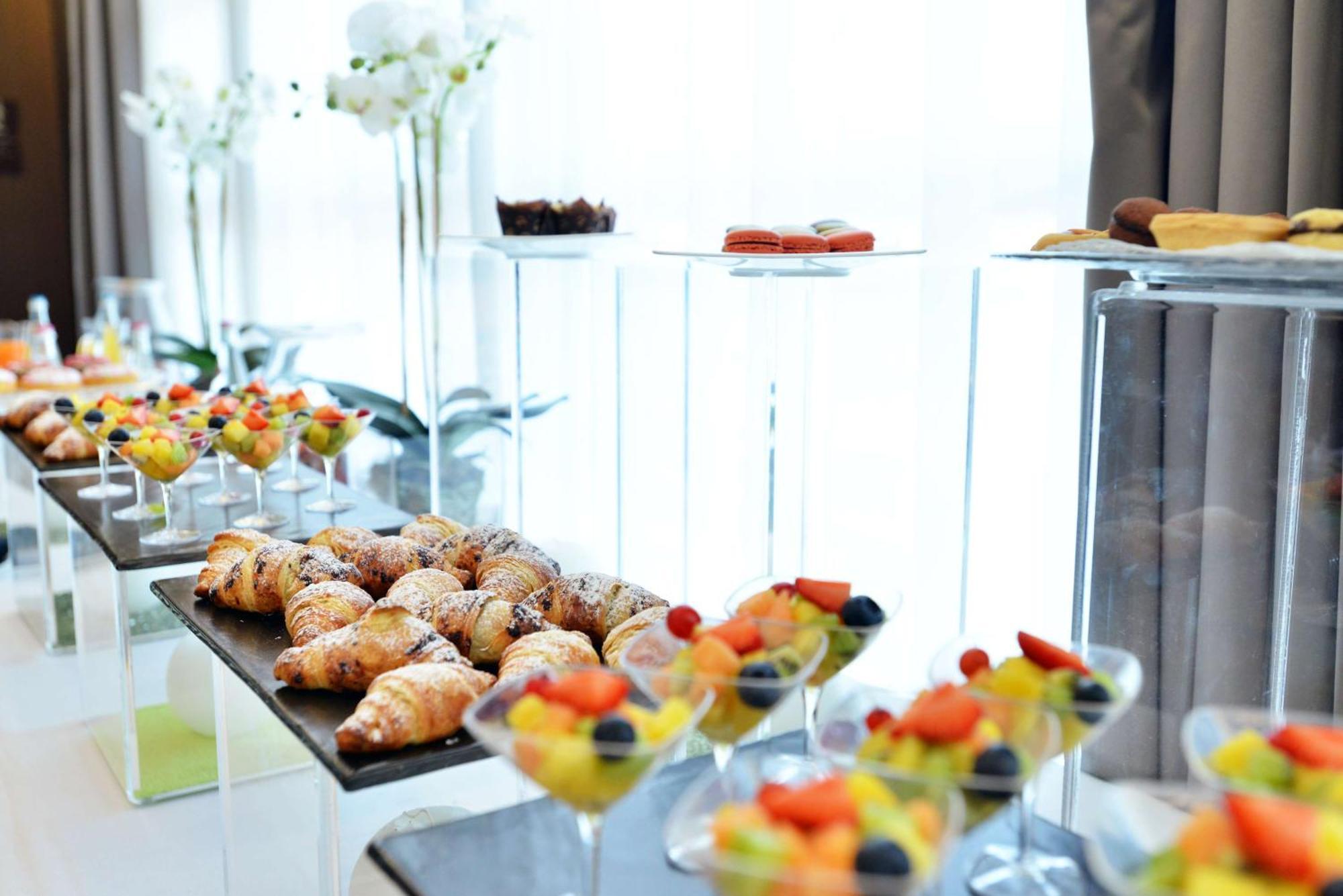 Hilton Garden Inn Milan North Esterno foto