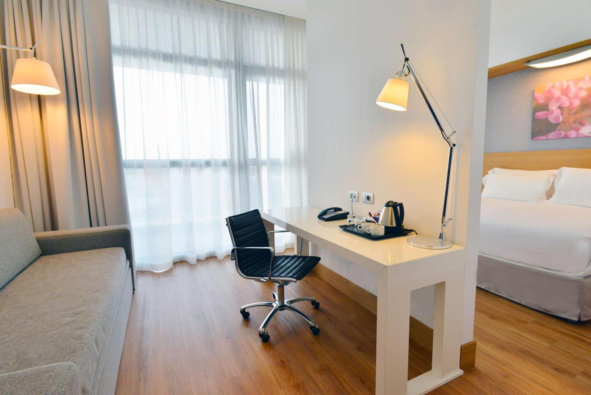 Hilton Garden Inn Milan North Esterno foto