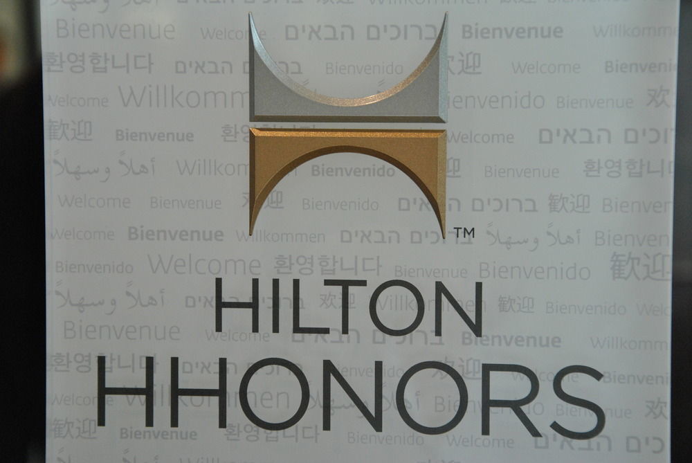 Hilton Garden Inn Milan North Esterno foto