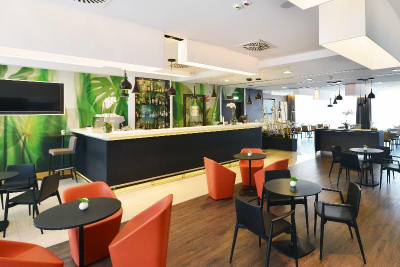 Hilton Garden Inn Milan North Esterno foto